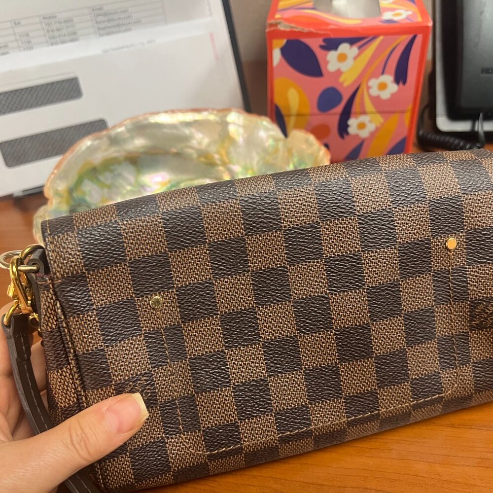 Louis Vuitton Favorite MM Damier Ebene Chain Handbag Brown - Picture 9 of 12